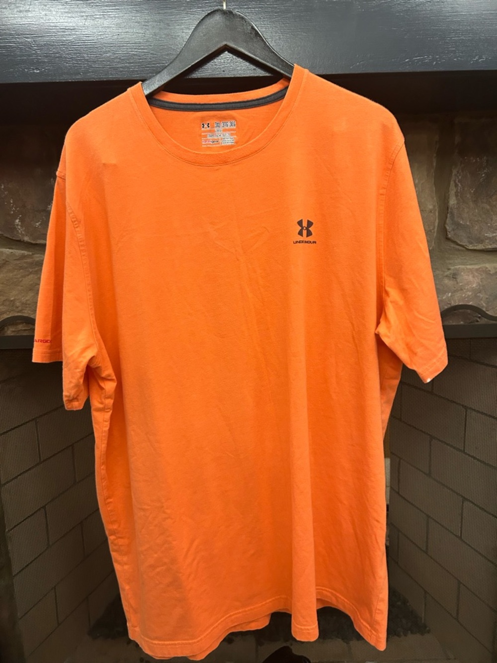 Under Armour Men’s Orange Short Sleeve Crew Performance Tee 3 XL loose